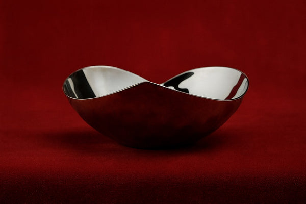 Premium Hammered Stainless Steel Heart bowl – Handcrafted (MADE TO ORDER 12 pcs. = 1 ctn. )